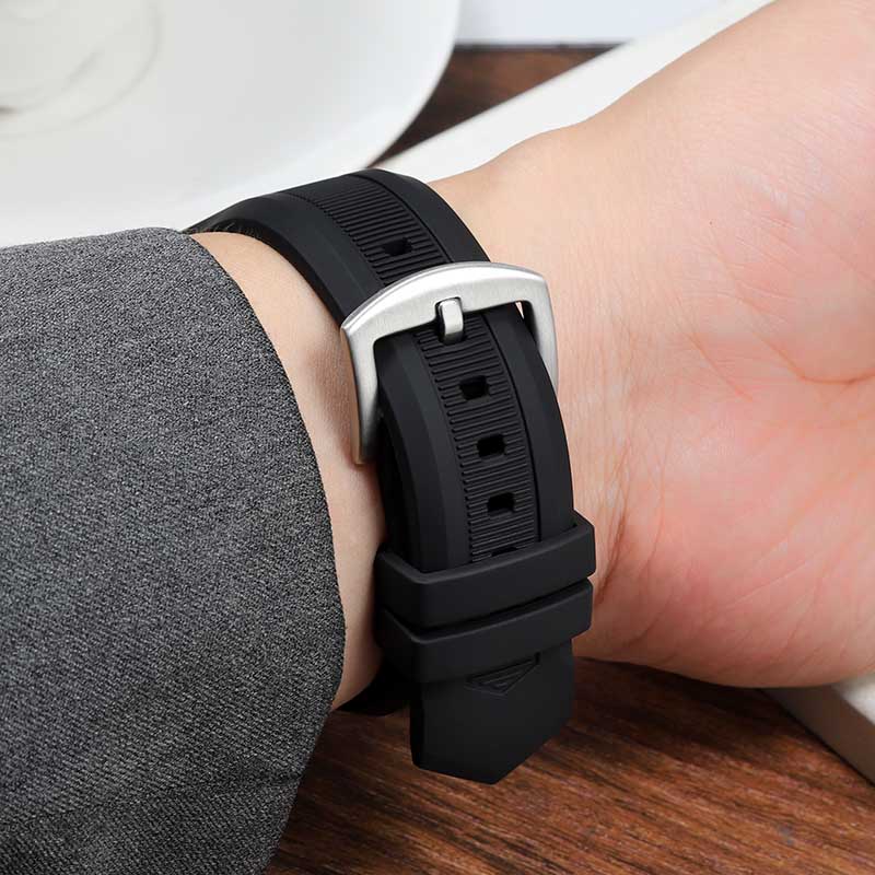 Gekerfde siliconen rubberen ho - Rubber Strap Diver recensie en prijs